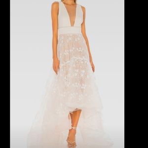 Fiona Bridal Gown in White (size M) - Bronx and Banco